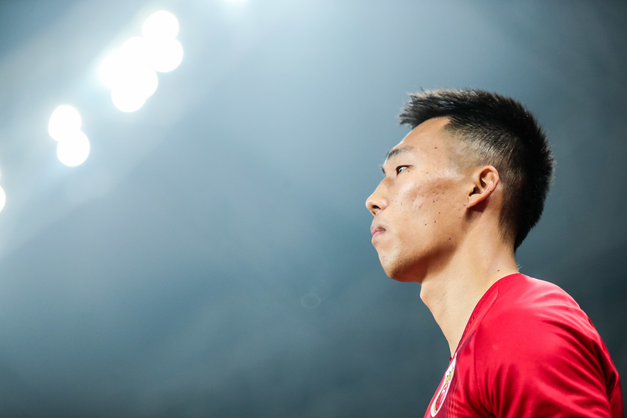 开云体育官网-贺惯告别海港:十年征程一生眷恋,海港已是我青春的注脚