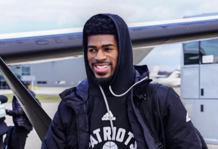 开云登录入口地址-媒体评贝利首秀:适应期需耐心,全面评估待来日