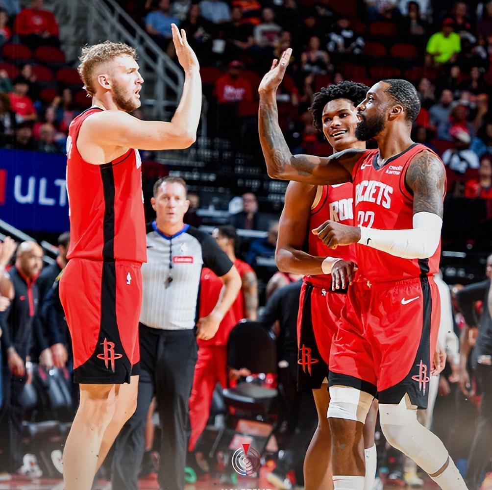 火箭终结3连败!杜兰特两记暴扣杀死比赛,申京轰23+11,小贾回暖