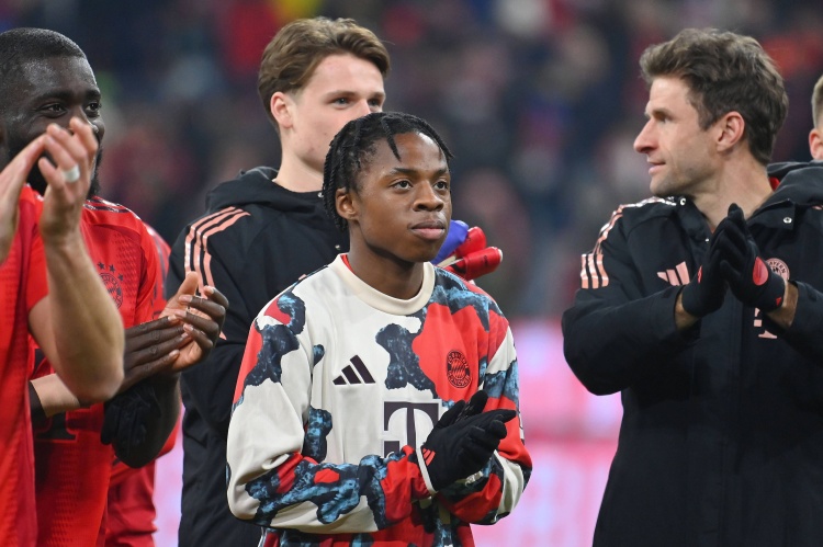 开云体育官网-德天空:17岁边锋麦克不太可能冬窗转会,今夏可能被拜仁外租