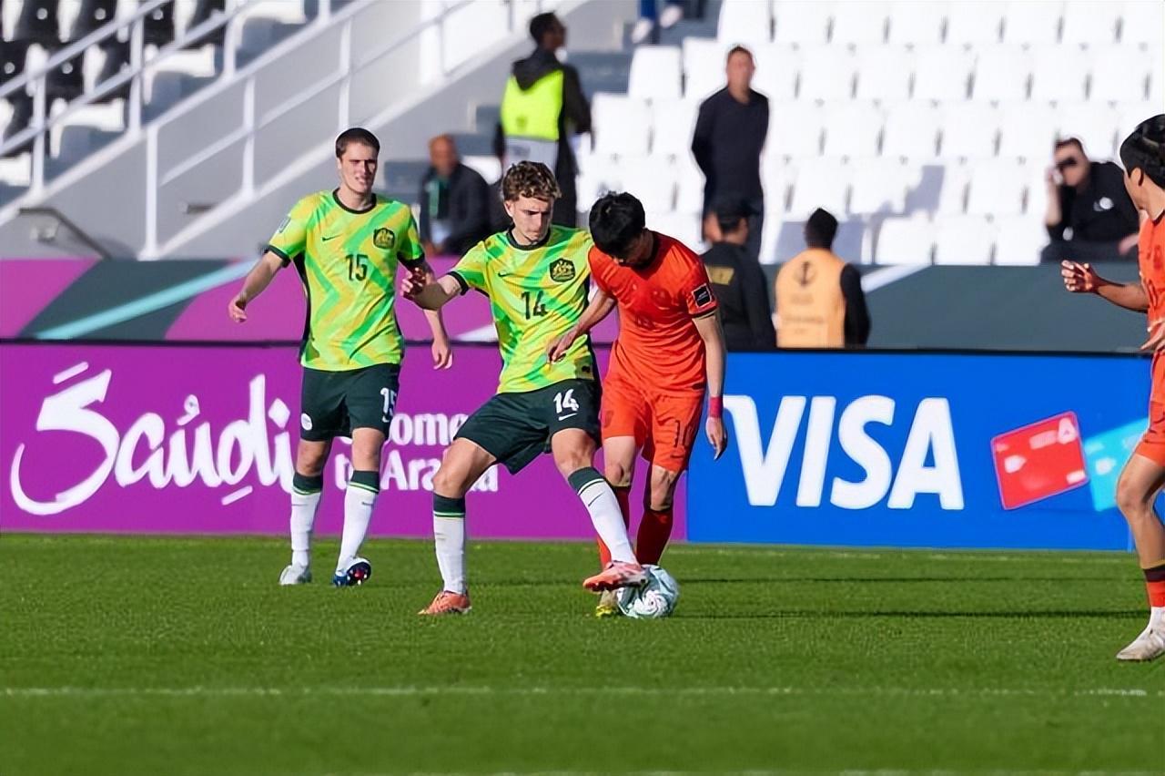 开云体育官网-罕见!韩媒盛赞国足U23“黄金一代”:他们和成年国家队截然不同