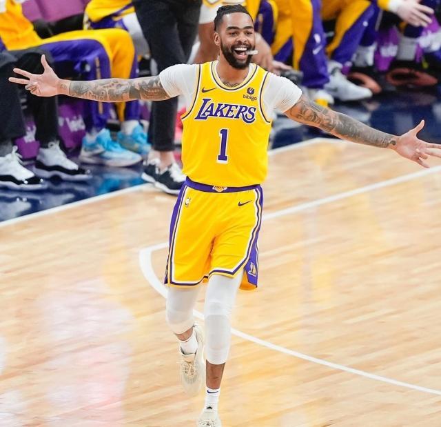 1713671158385017600.jpg 开云体育app-詹眉59分搏命透支难撼掘金!打不过,真的打不过