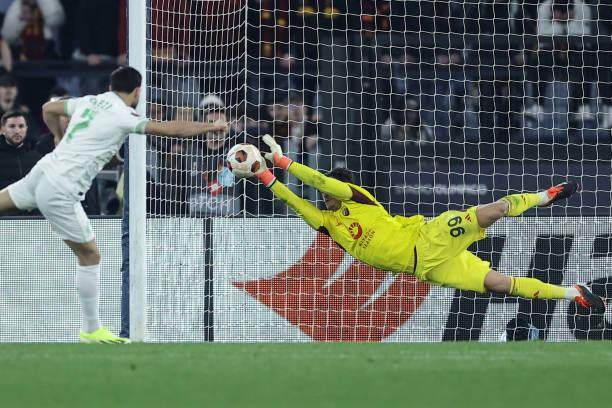 1709868325131010363.jpg 开云体育官网-穆帅签下的潜力门将,现已成为德罗西新罗马的象征