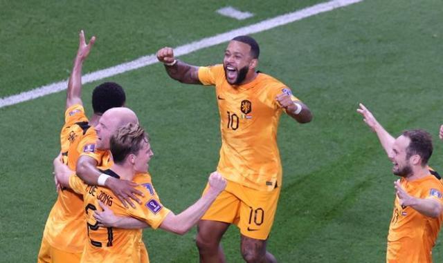 1669058082288025101.jpg 开云登录入口地址-梁宏业:范加尔自我纠错成功,又有小妖要被捧红