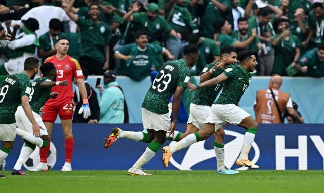 1669129425744015576.jpg 开云体育官网-撞翻球王!道萨里率领沙特队再现米拉大叔辉煌