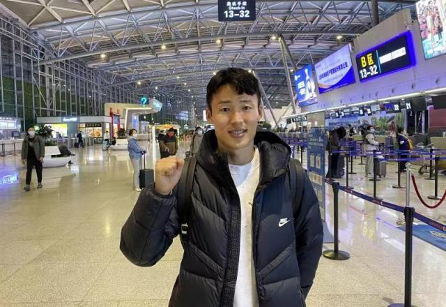 1667877060028014119.jpg 开云体育官网-【独家】送别孙准浩出征世界杯:踢出代表中超的价值