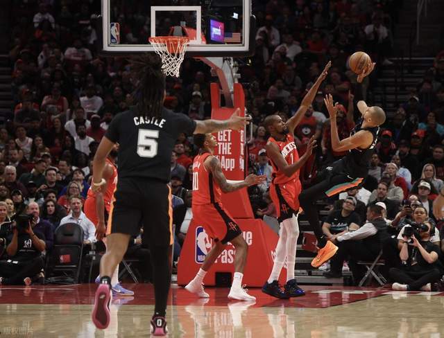 开云登录入口地址-16分大逆转!火箭掀翻西部第二:杜兰特18分7助,探花成奇兵