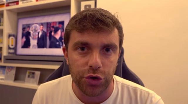 1658898057108039285.jpg 开云登录入口地址-罗马诺:滕哈赫尽一切努力想要说服C罗留队