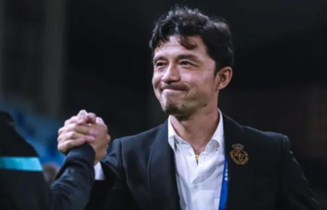 1655970682508049370.jpg 谢晖:球队已经由暗转明 只有全力拼搏才能有机会