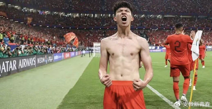 开云体育官网-王钰栋,为何拒绝德甲合同,放弃留洋?在中超拿300万顶薪|国足|欧洲联赛|门兴格拉德巴赫|国足球员|李玮峰_新浪体育_新浪新闻